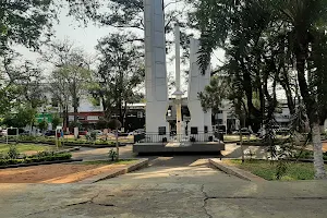 Plaza de los Héroes image