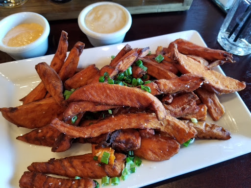 Brewpub «Iron Hill Brewery & Restaurant», reviews and photos, 124 E Kings Hwy, Maple Shade Township, NJ 08052, USA