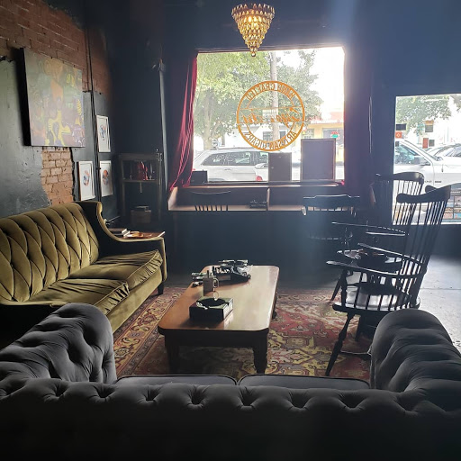 Cigar Shop «Cigar Art», reviews and photos, 504 N Bishop Ave, Dallas, TX 75208, USA