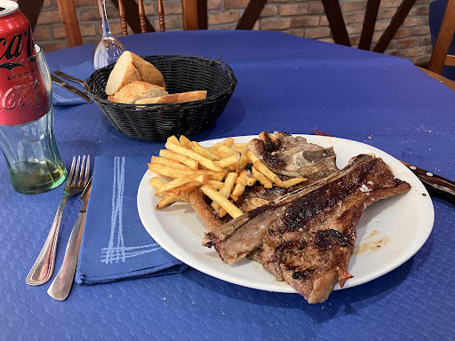 Restaurante Tomasita en Muelas del Pan