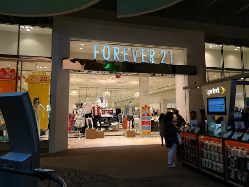 Clothing Store «Forever 21», reviews and photos, 5000 S Arizona Mills Cir #590, Tempe, AZ 85282, USA