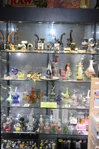 Vaporizer Store «Vapors smoke shop», reviews and photos, 5546 Old Shell Rd, Mobile, AL 36608, USA