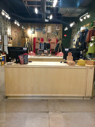 Outdoor Sports Store «Fjällräven Madison», reviews and photos, 559 State St, Madison, WI 53703, USA