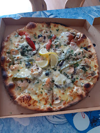 Plats et boissons du Pizzas à emporter Ilo Pizza à Royan - n°7