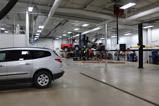 Car Dealer «Golling Buick GMC», reviews and photos, 1491 S Lapeer Rd, Lake Orion, MI 48360, USA