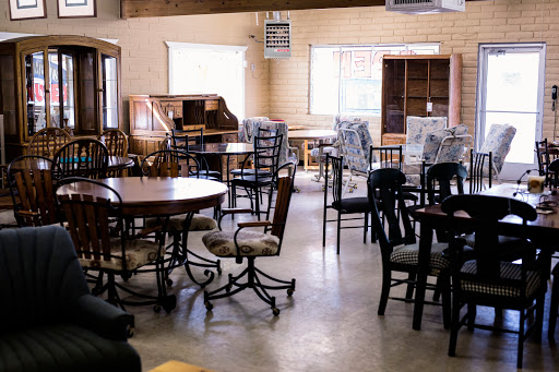 Furniture Store «Help U Sell Furniture & Consignment», reviews and photos, 4444 Stockton Hill Rd, Kingman, AZ 86409, USA