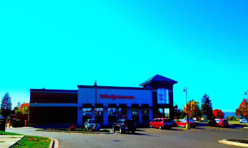 Walgreens, 110 Lake Shore Dr W, Ashland, WI 54806, USA, 