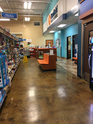 Pet Supply Store «PetSmart», reviews and photos, 1600 Marcus Ave, New Hyde Park, NY 11040, USA