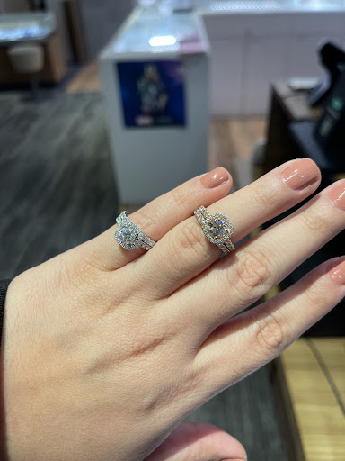 Jeweler «REEDS Jewelers», reviews and photos, 2700 Potomac Mills Cir #719, Woodbridge, VA 22192, USA