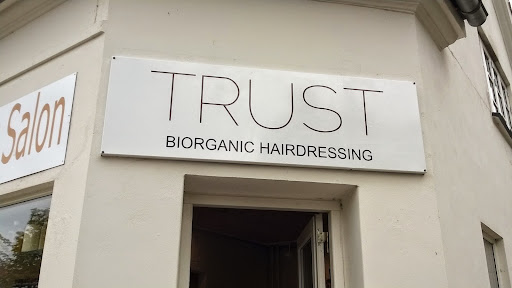 Trust Biorganic Hairdressing in Nærum, Rudersdal