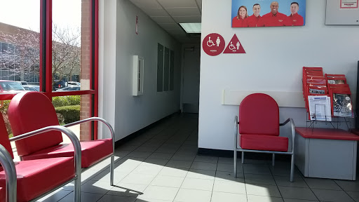 Tire Shop «Discount Tire Store - Spring Hill, TN», reviews and photos, 3000 Belshire Village Dr, Spring Hill, TN 37174, USA