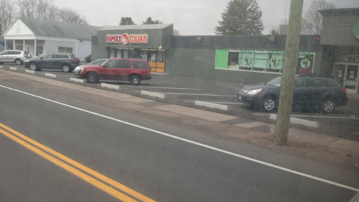 Dollar Store «FAMILY DOLLAR», reviews and photos, 42 Windsor Ave, Vernon, CT 06066, USA