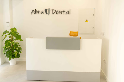 Alma Dental Castilleja en Castilleja de la Cuesta, Sevilla