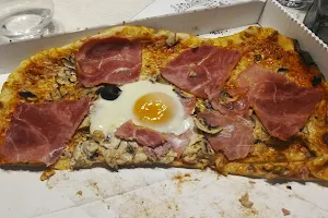 Pizza d'ailleurs image