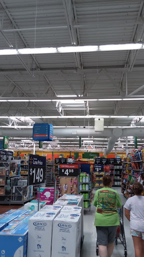 Department Store «Walmart Supercenter», reviews and photos, 4115 E Lincoln Way, Sterling, IL 61081, USA