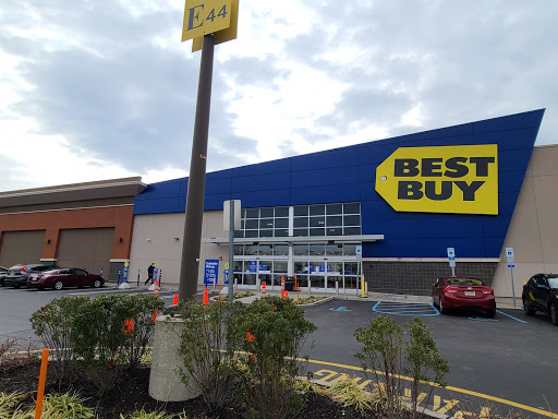 Electronics Store «Best Buy», reviews and photos, 1 Garden State Plaza Blvd, Paramus, NJ 07652, USA