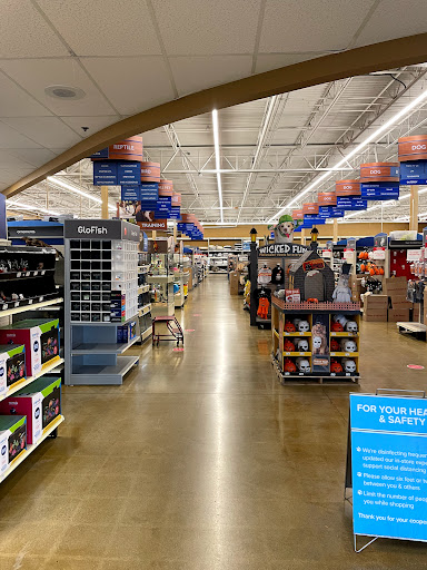 Pet Supply Store «PetSmart», reviews and photos, 8281 Troy Pike, Huber Heights, OH 45424, USA