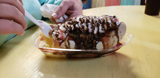 Ice Cream Shop «Rustic Scoops», reviews and photos, 162 Locust St, Dayton, TN 37321, USA