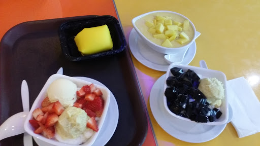 Dessert Shop «Just Desserts», reviews and photos, 7211 18th Ave, Brooklyn, NY 11204, USA