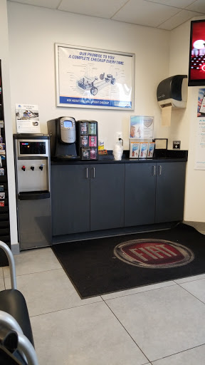 Car Dealer «Heritage Chrysler Dodge Jeep RAM Owings Mills», reviews and photos, 11212 Reisterstown Rd, Owings Mills, MD 21117, USA