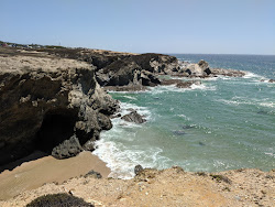 Praia de Porto Covinho'in fotoğrafı çok temiz temizlik seviyesi ile