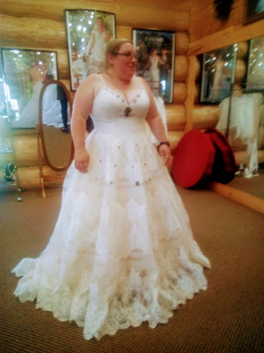 Wedding Store «The Wedding Parlour», reviews and photos, 925 NE 1st St, Grand Rapids, MN 55744, USA