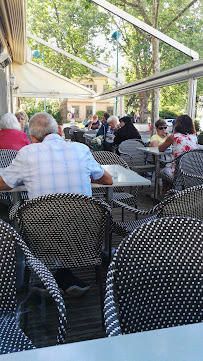 Atmosphère du Restaurant français Café De La Poste à Saint-Louis - n°7