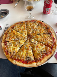 Plats et boissons du Pizzeria Pizzéria Vénézia à Port-la-Nouvelle - n°2