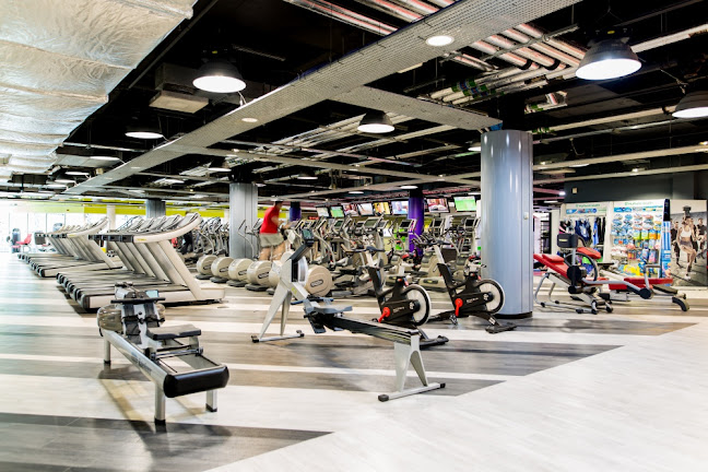 Reviews of Nuffield Health Wandsworth Southside Fitness & Wellbeing Gym in London - Gym