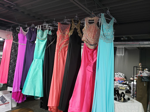 Bridal Shop «Spring Lake Bridal», reviews and photos, 616 E Savidge St B, Spring Lake, MI 49456, USA