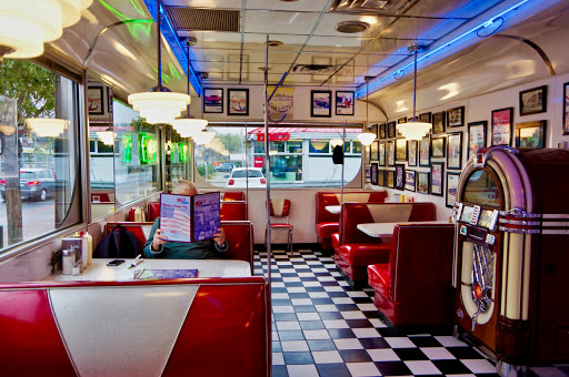 Mels Diner