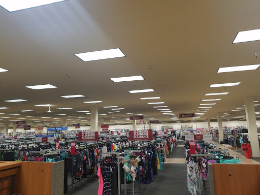 Clothing Store «Burlington Coat Factory», reviews and photos, 1716 Jantzen Beach Center, Portland, OR 97217, USA