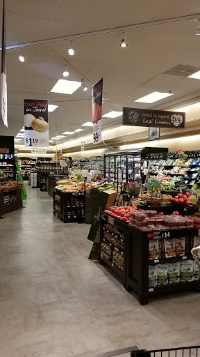 Grocery Store «D & W Fresh Market», reviews and photos, 2181 Wealthy St SE, East Grand Rapids, MI 49506, USA
