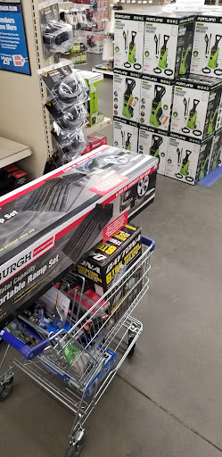 Hardware Store «Harbor Freight Tools», reviews and photos, 2295 Forest Ave, Staten Island, NY 10303, USA