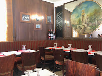 Atmosphère du Restaurant Cafe De France. à Saint-Ouen-sur-Seine - n°5