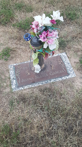 Cemetery «Tyler Memorial Funeral Home - Cemetery a», reviews and photos, 12053 TX-64, Tyler, TX 75704, USA