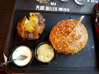 Hamburger du Restaurant de grillades Hippopotamus Steakhouse à Paris - n°6