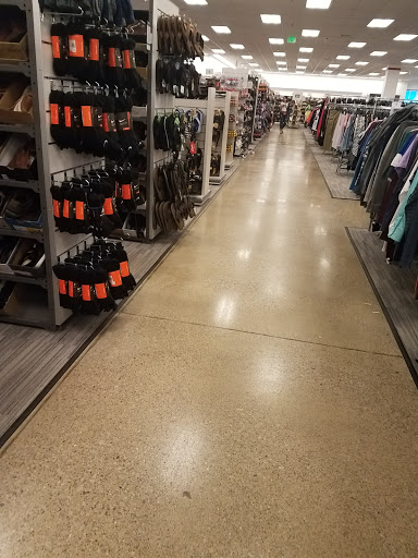 Department Store «Nordstrom Rack Crocker Park», reviews and photos, 30121 Detroit Ave, Westlake, OH 44145, USA