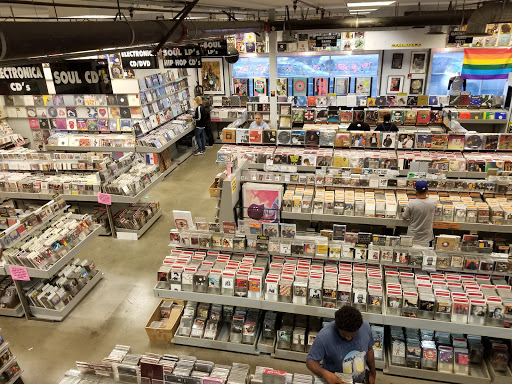 Tiendas de cds en Los Angeles