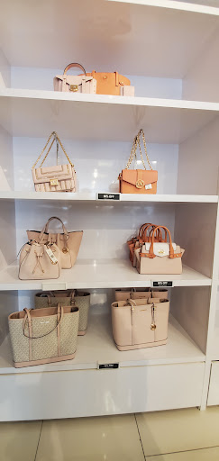 Fashion Accessories Store «Michael Kors», reviews and photos, 3690 Livermore Outlets Dr, Livermore, CA 94551, USA