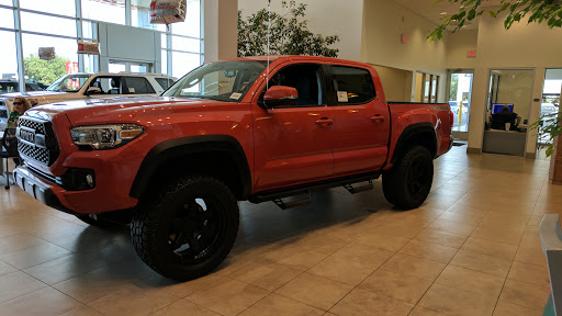 Toyota Dealer «Red McCombs Toyota», reviews and photos, 13526 Interstate 10 Frontage Rd, San Antonio, TX 78249, USA