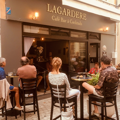 LAGARDÈRE café Bar à cocktails à Crest