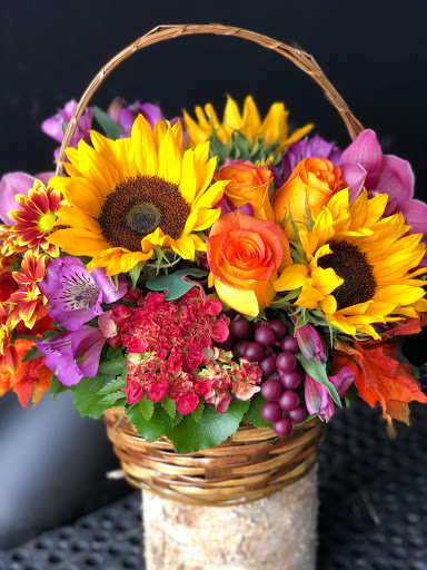 Florist «Kikilis Florist», reviews and photos, 417 S Pinellas Ave, Tarpon Springs, FL 34689, USA