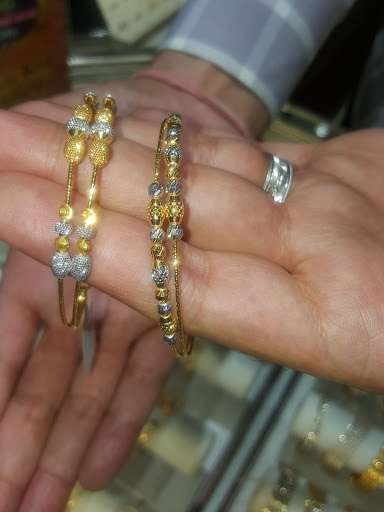 Jeweler «Khanna & Sons Jewelers», reviews and photos, 800 E Chatham St, Cary, NC 27511, USA
