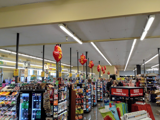 Giant Eagle Supermarket