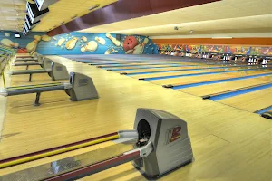 Luxury Lanes & Lounge Inc image