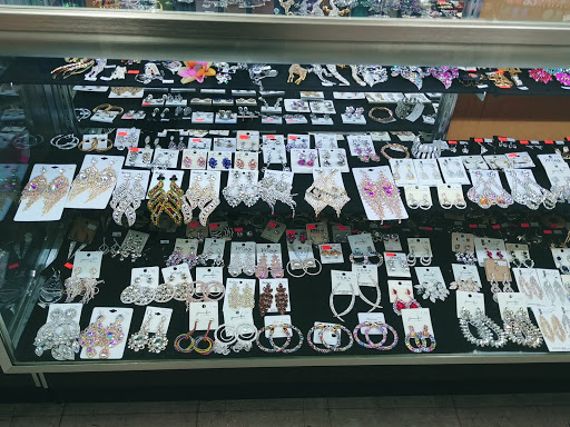 Cosmetics Store «Hair Joy Beauty Supply», reviews and photos, 3531 Cleveland Ave, Columbus, OH 43224, USA