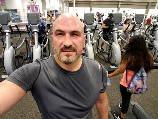 Gym «LA Fitness», reviews and photos, 18679 Devonshire St, Northridge, CA 91324, USA