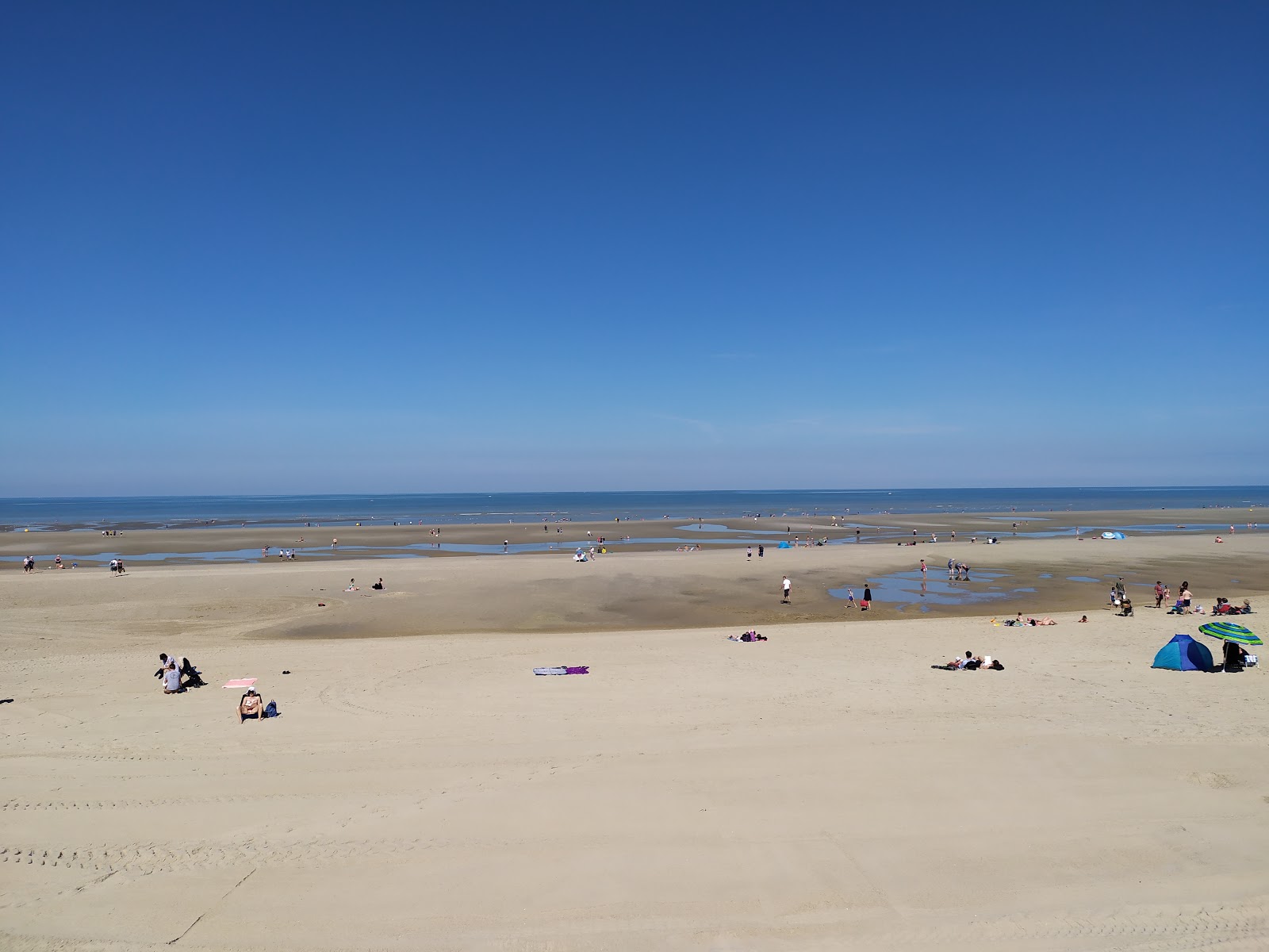 Fotografija Plage Les Galathees z dolga ravna obala