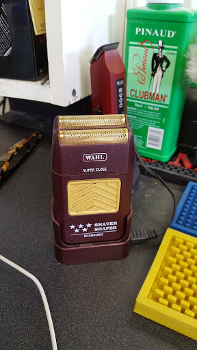 Barber Shop «Washington Park Barber Shop», reviews and photos, 2104 S Broad St, Winston-Salem, NC 27101, USA